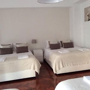 4U Lisbon IV Guesthouse Airport